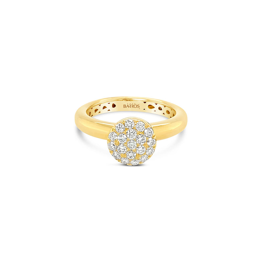 Anillo oro amarillo Pavé redondo diamantes.