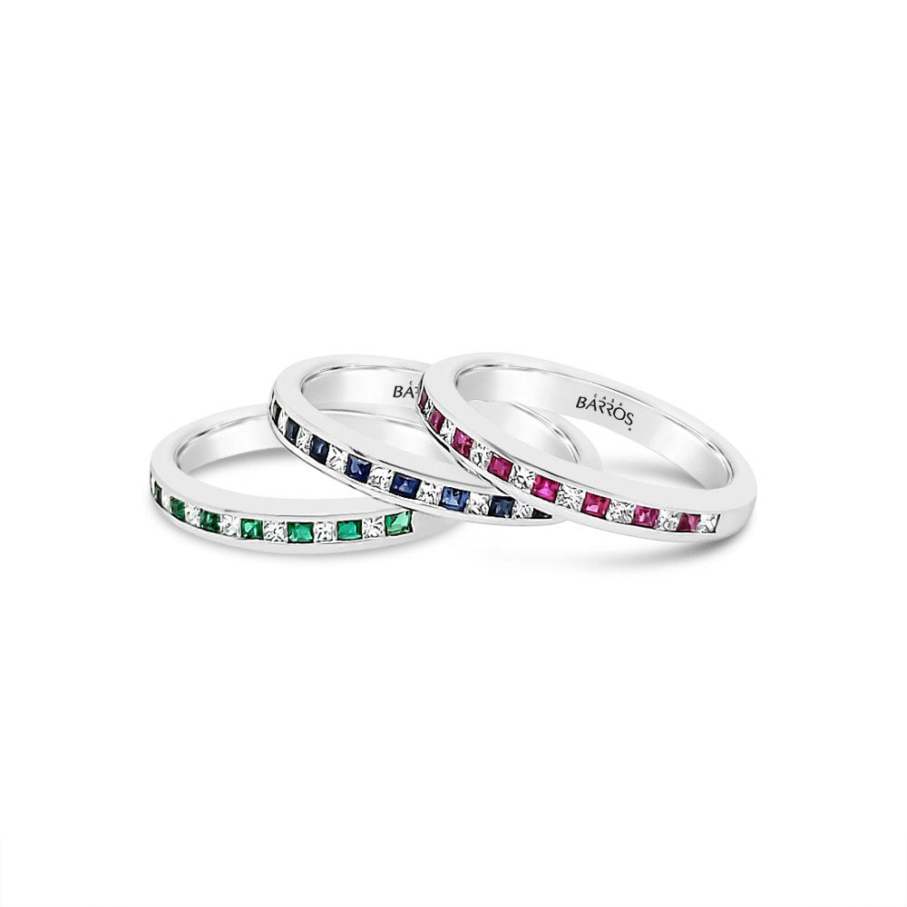 Anillo de oro blanco con zafiros y diamantes