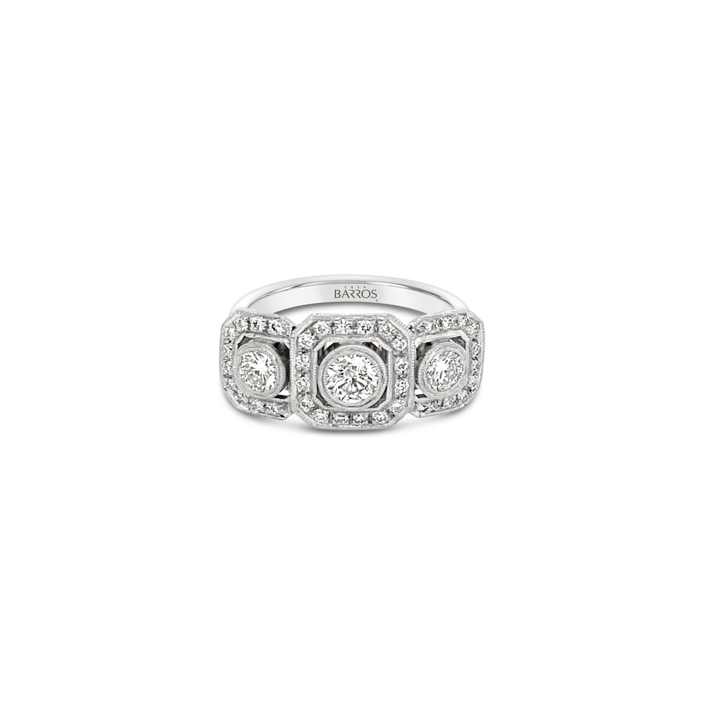 Anillo 3 diamantes en octagonos.