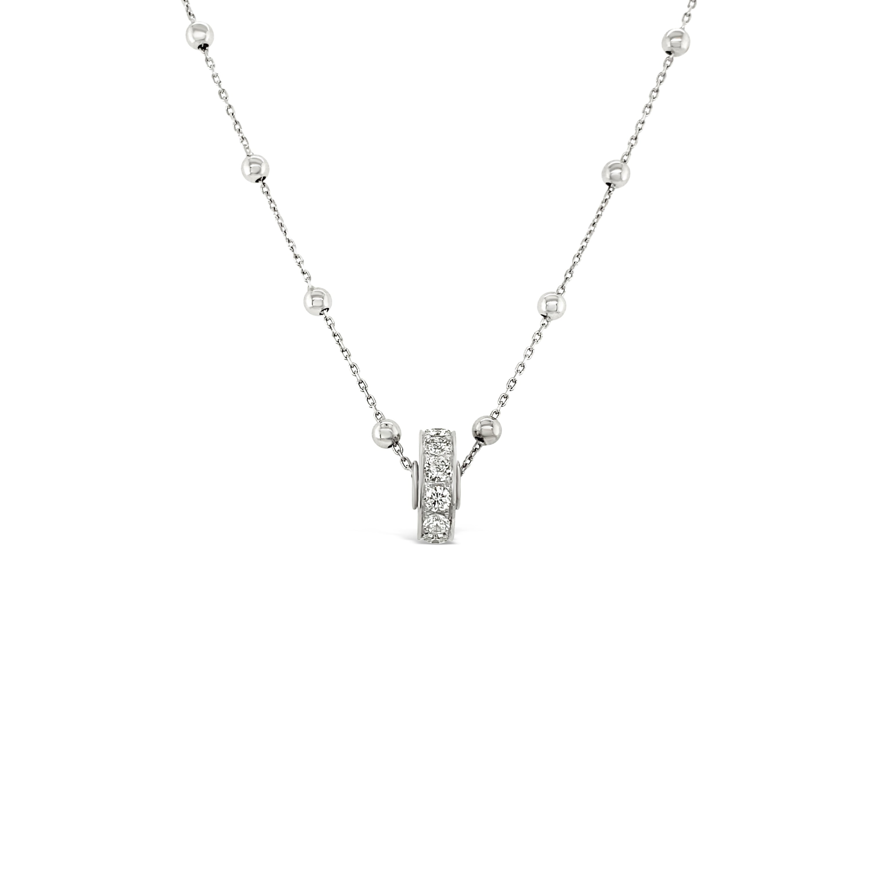 Collar rueda con diamantes.