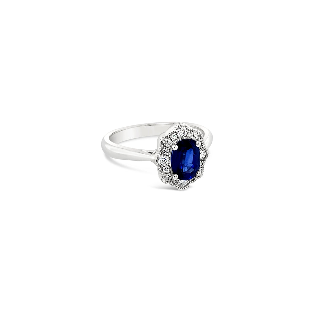 Anillo Zafiro Ovalado.