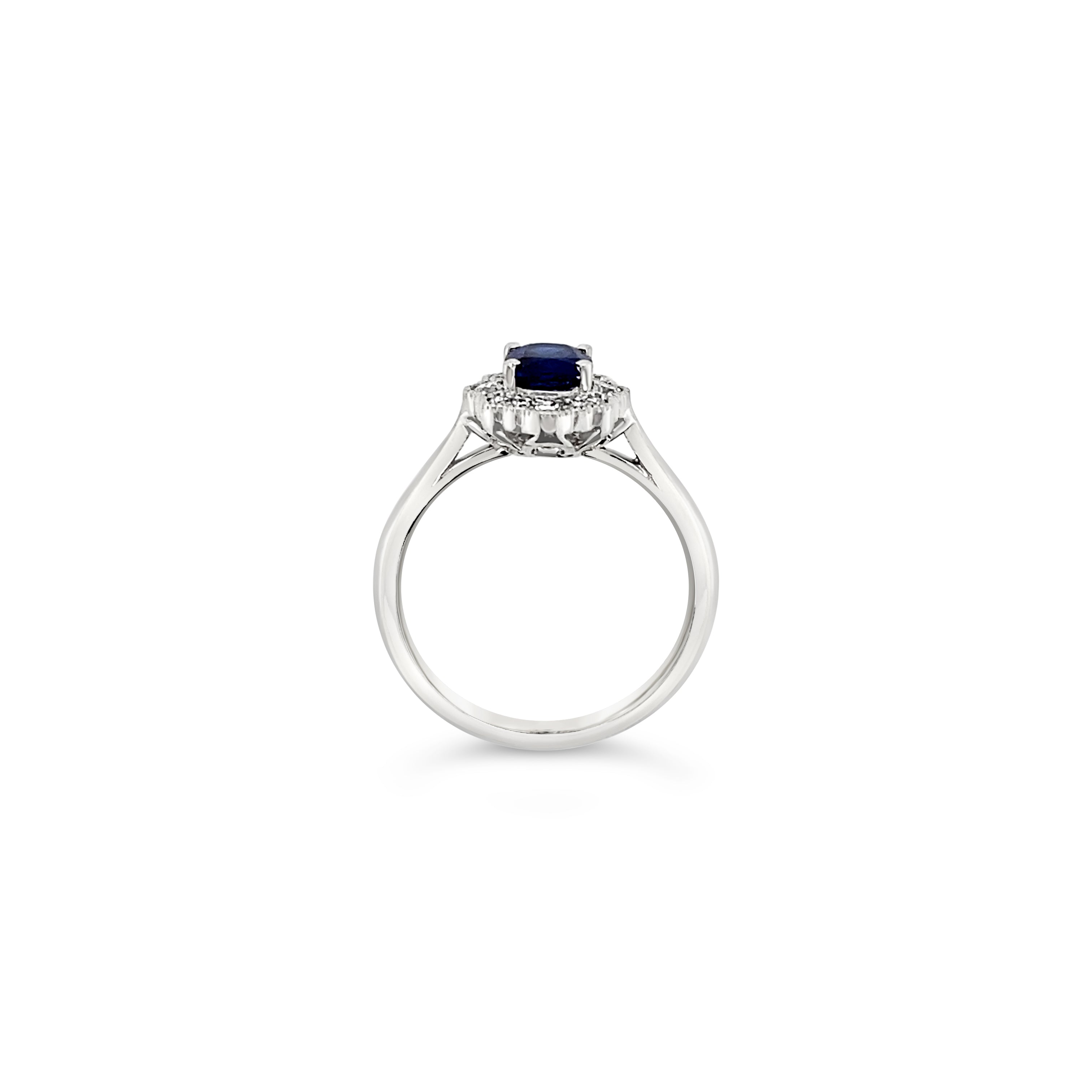 Anillo Zafiro Ovalado.