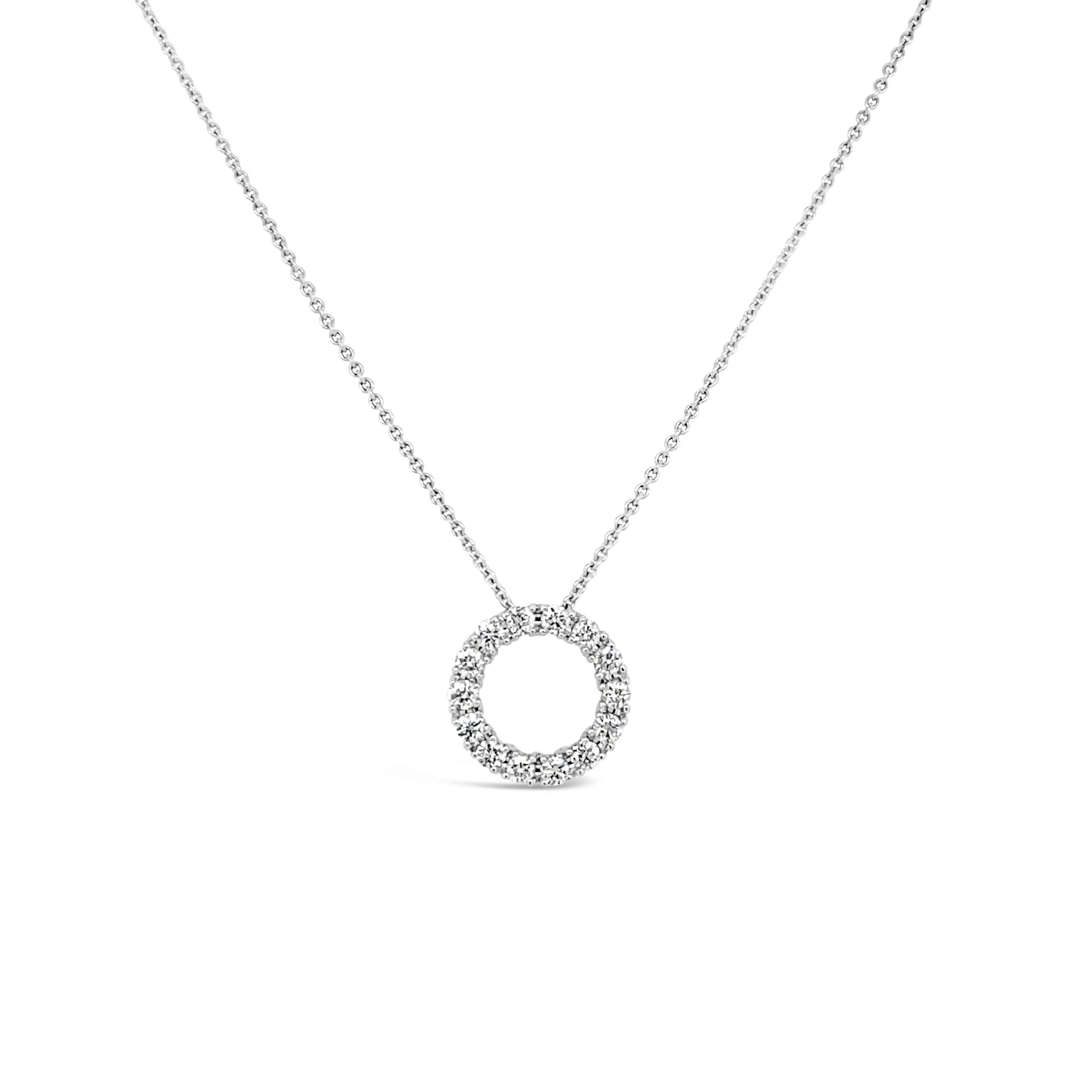 Collar oro blanco con circulo de brillantes.