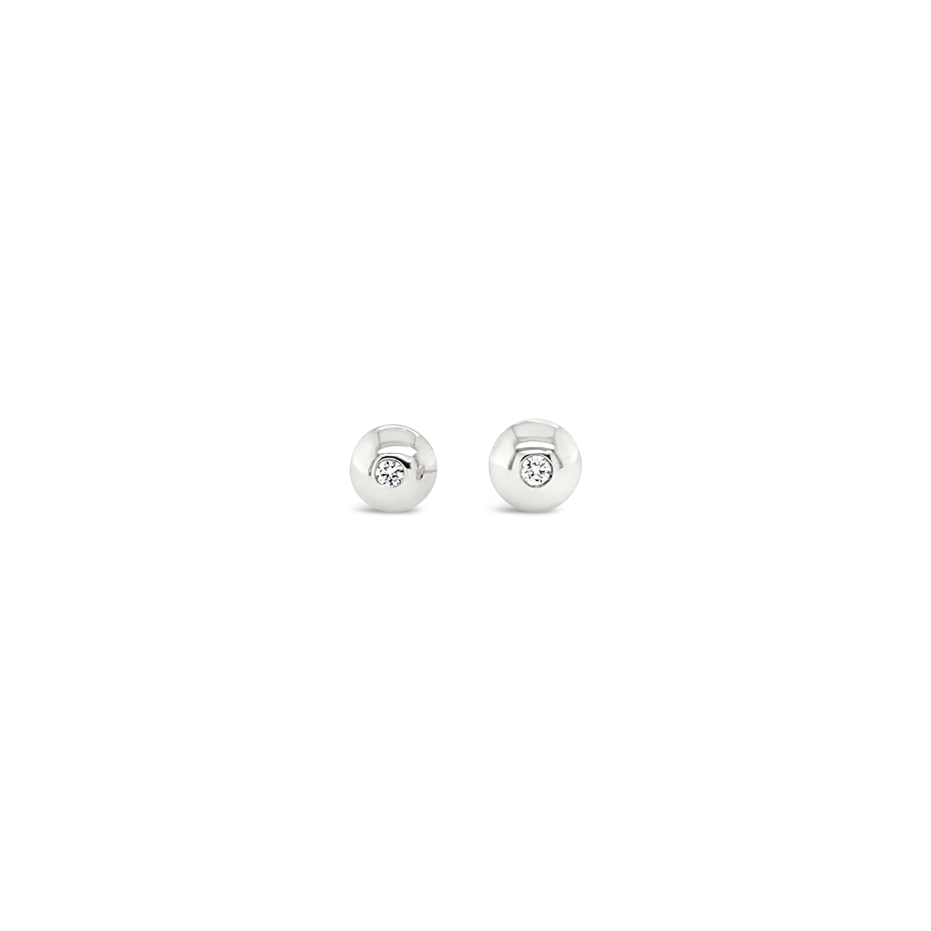 Aros de oro blanco con diamantes para niñitas.