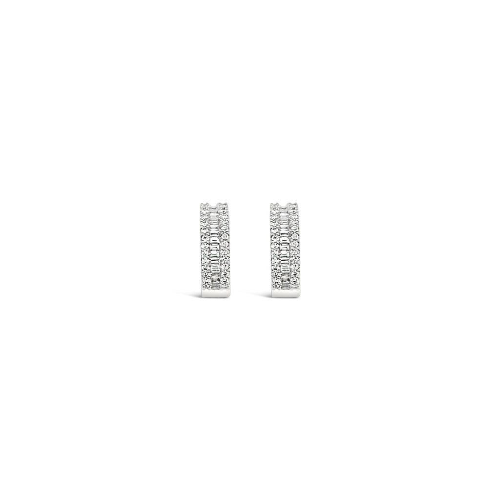 Aros de oro blanco 18k con diamantes.
