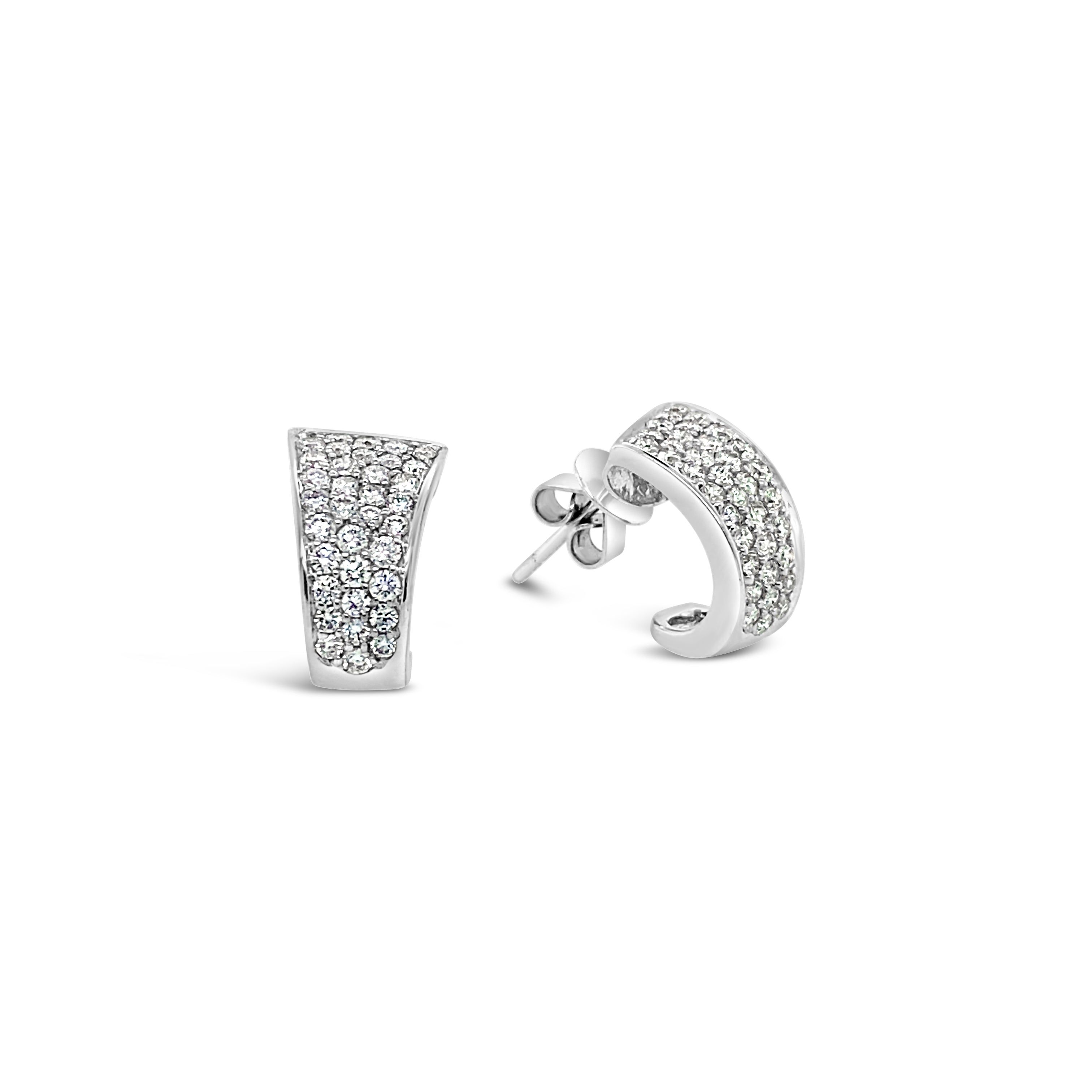 Aros con diamantes.