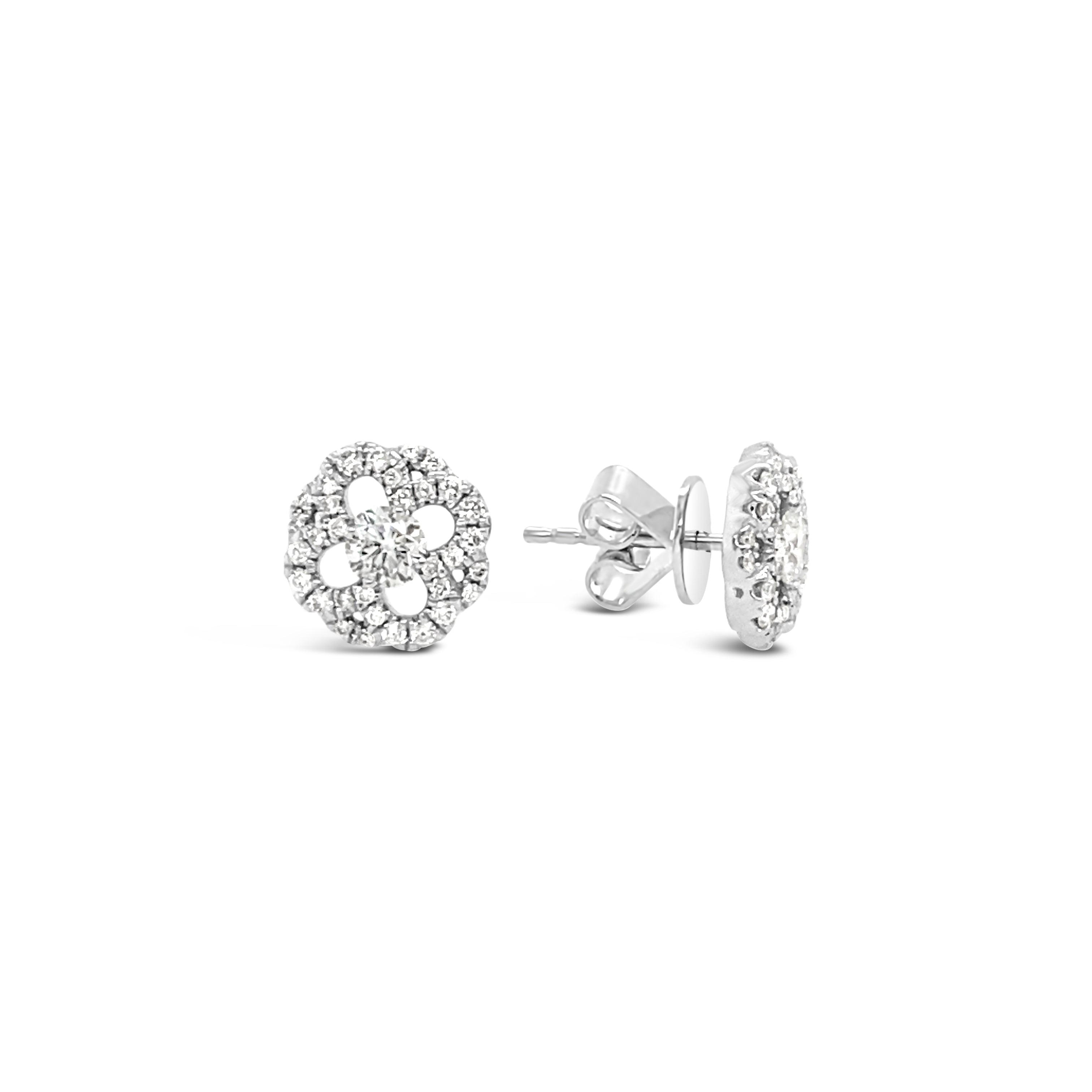 Aros de oro blanco flores.