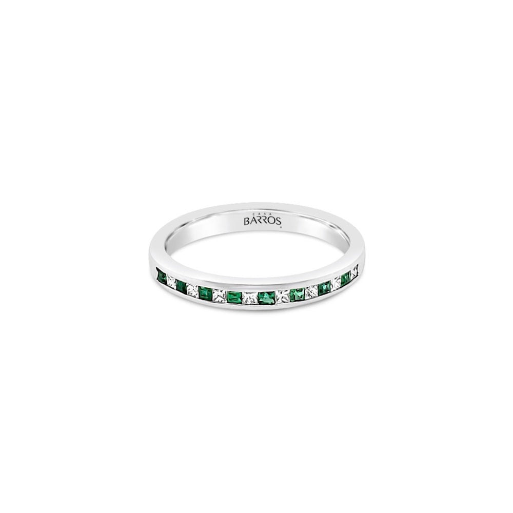 Anillo de oro blanco con esmeraldas y diamantes