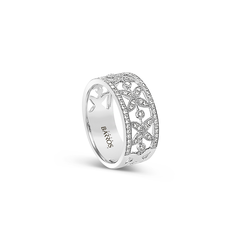 Anillo calado.