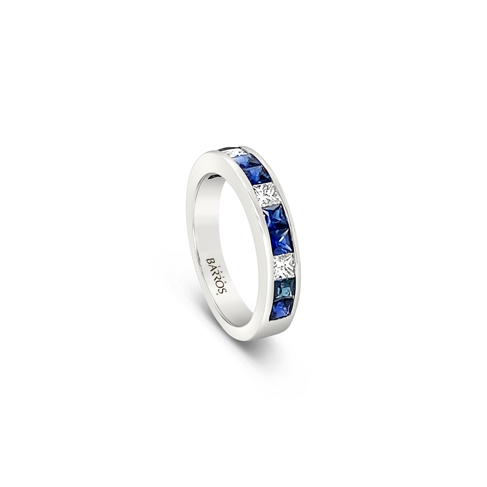 Anillo de zafiro y diamantes princess.