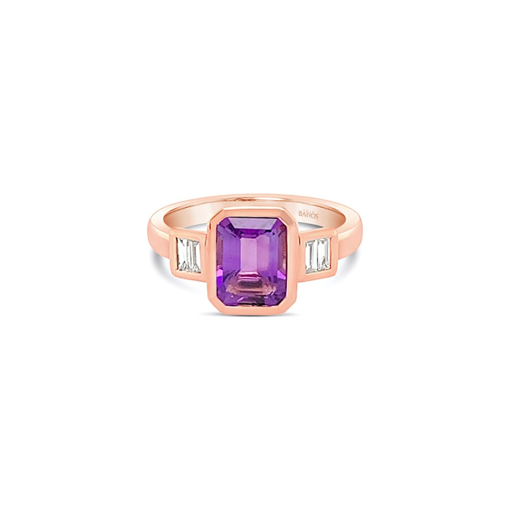 Anillo Amatista y diamantes baguette.