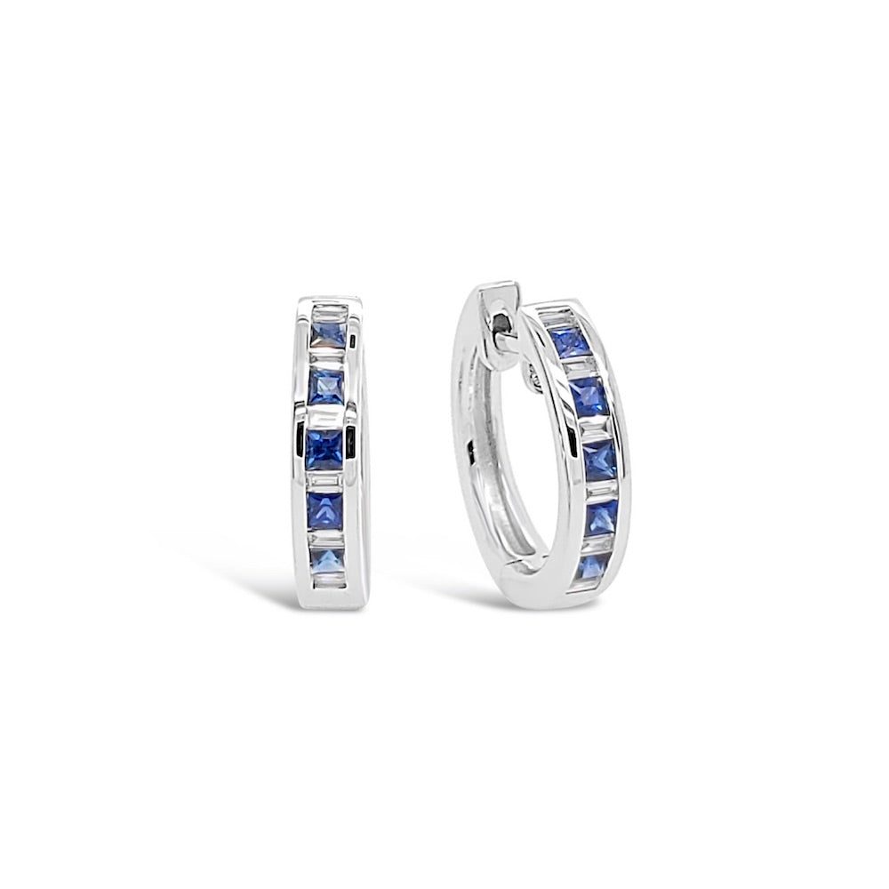 Aros de oro blanco con zafiros y diamantes baguettes